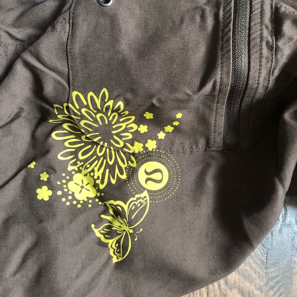 Lululemon size 6 Women’s board shorts hiking shorts quick dry - Picture 4 of 6